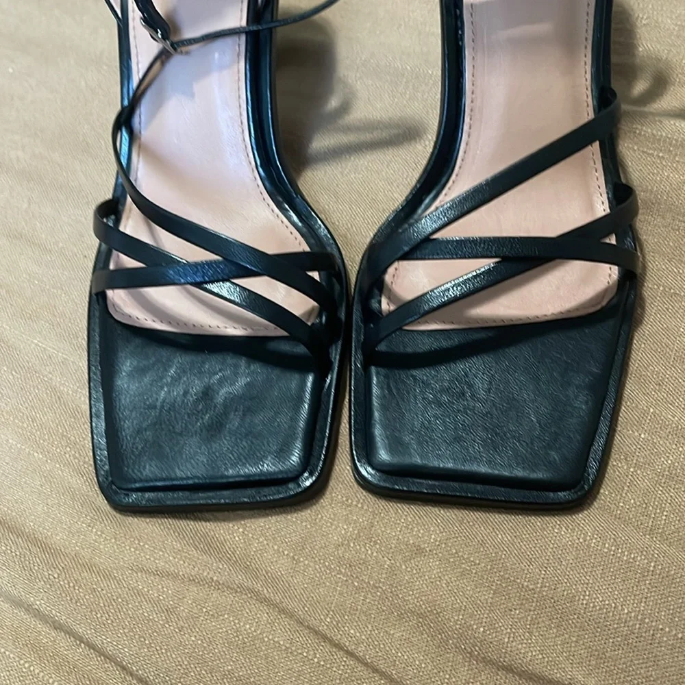 Whitles Ankle strap heeled sandals with open square toe, - Picture 7 of 9